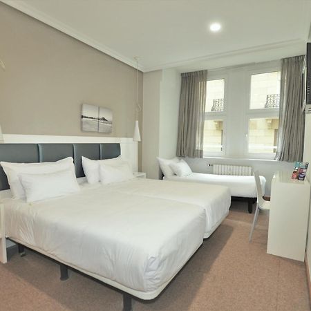 Pension Alemana San Sebastian Bagian luar foto