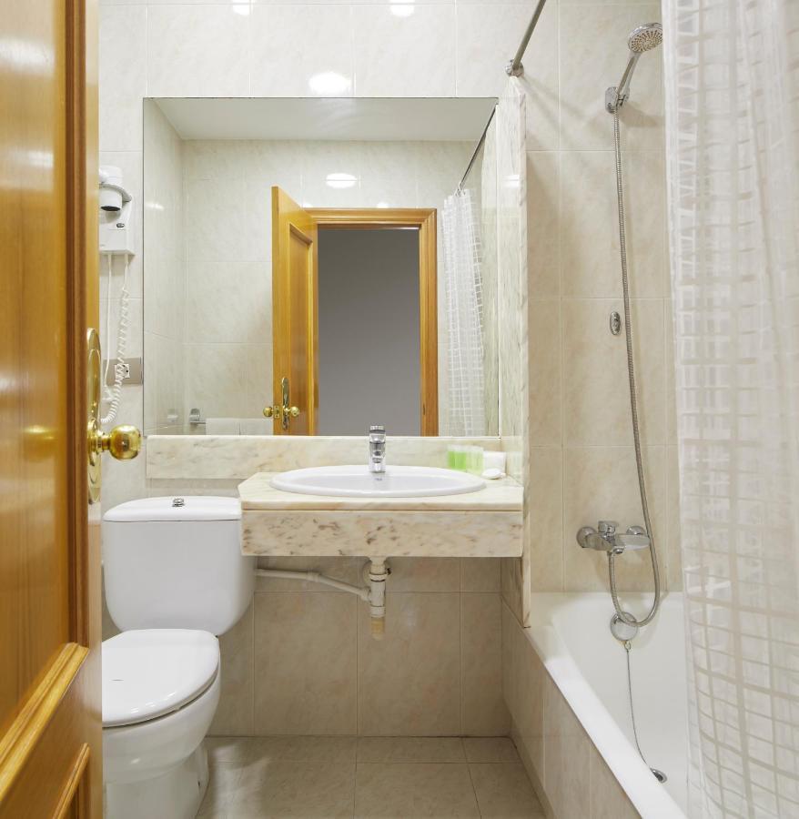 Pension Alemana San Sebastian Bagian luar foto