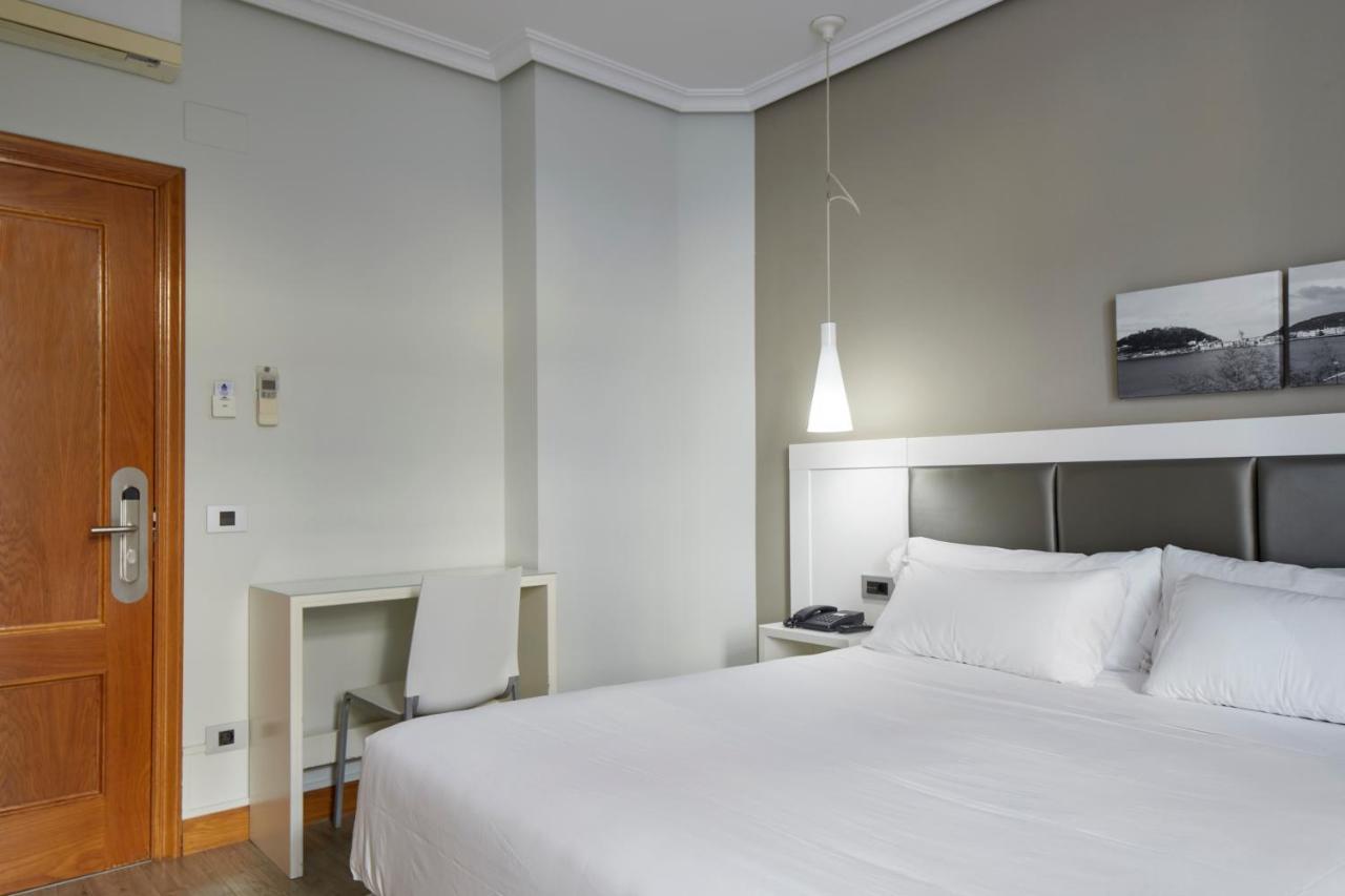 Pension Alemana San Sebastian Bagian luar foto