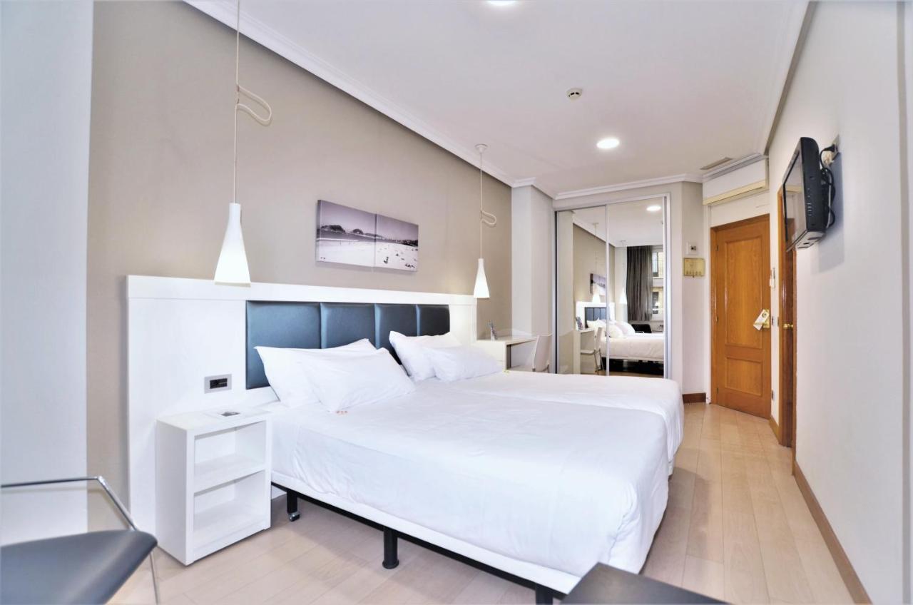 Pension Alemana San Sebastian Bagian luar foto
