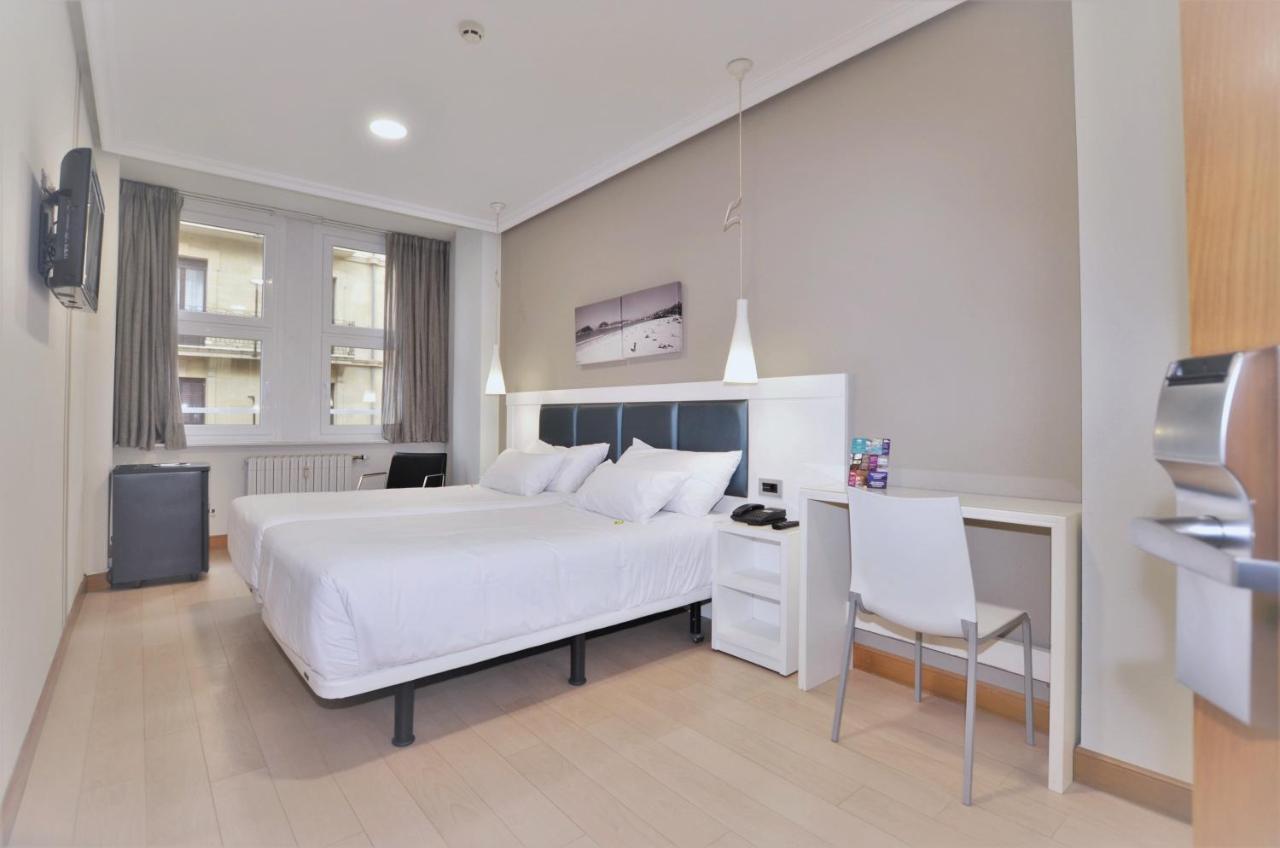 Pension Alemana San Sebastian Bagian luar foto
