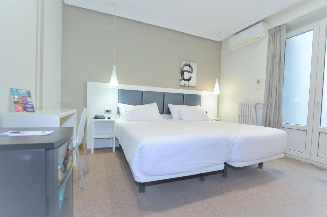 Pension Alemana San Sebastian Bagian luar foto